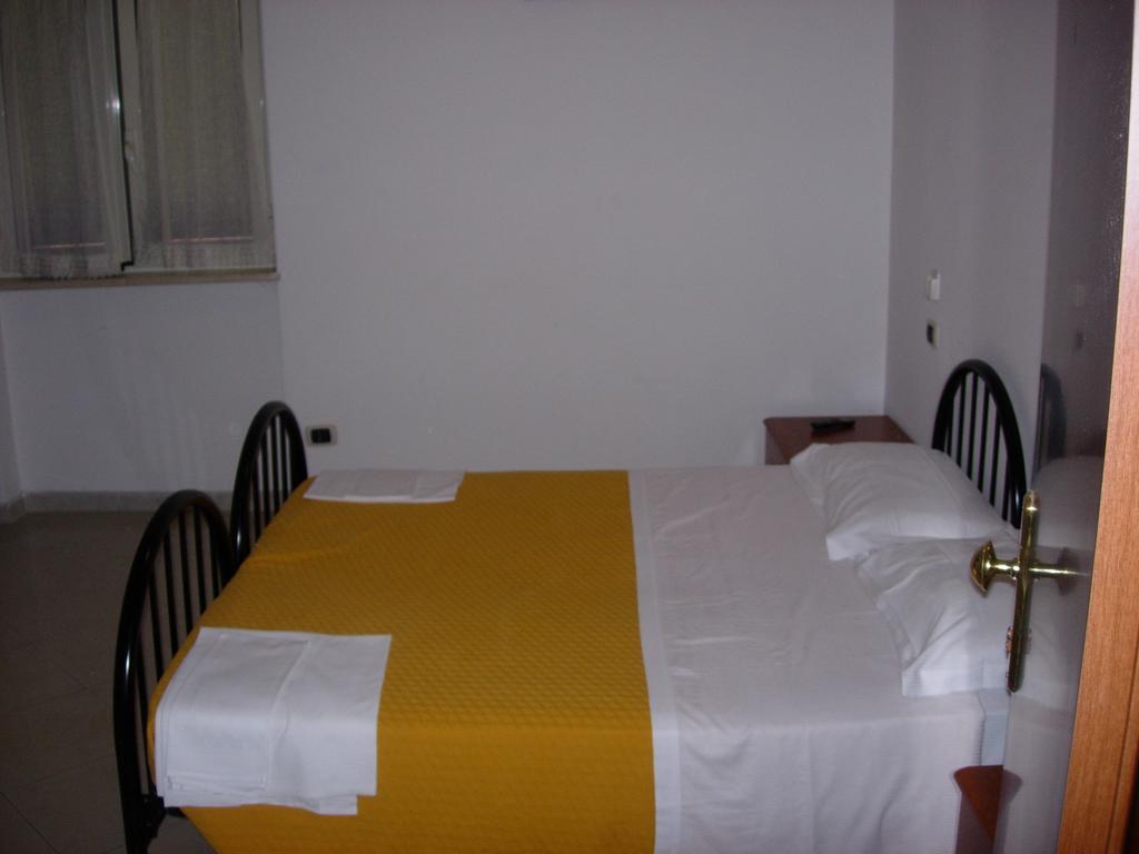 Hotel Ai Vecchi Tempi Frattocchie Pokój zdjęcie